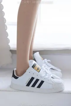 [BoBoSocks袜啵啵]NO.541 稚予-两双板鞋、薄灰丝、薄肉丝、jk至服[140P/1V/4.95GB] - 1