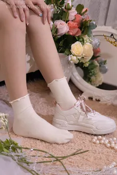 甜予摄影 NO.177 璇璇-板鞋、白棉袜、薄肉[129P/2V/9.97GB] - 2