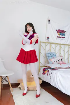 勿恋传媒 NO.2373 兮兮-cos至服、高跟鞋、厚白丝[150P/1V/3.86GB] - 2