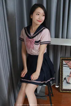 [IESS异思趣向] 2025.06.10 丝享家2076：小婕《肉丝學姐》[100P/87MB] - 2