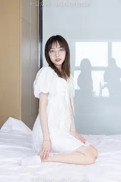 [BoBoSocks袜啵啵]NO.574 稚予-板鞋、白棉袜、薄肉丝[150P/1V/5.37GB] - 1