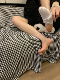 [织梦映像]NO.079 稀有JK装白棉袜脚 [72P/1V/1.8GB]