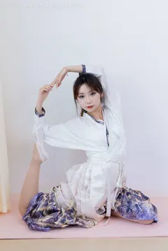 勿恋传媒 NO.2410 泡泡-汉服、平底鞋、白棉袜、白船袜、薄肉丝[170P/1V/5.48GB] - 1