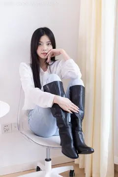 勿恋传媒 NO.2464 茯苓-长靴、白棉袜[160P/1V/4.76GB] - 2