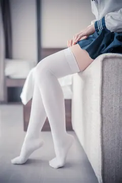 风之领域精品写真@No.153 至服白丝 蓝色短裙 [44P/118MB] - 2