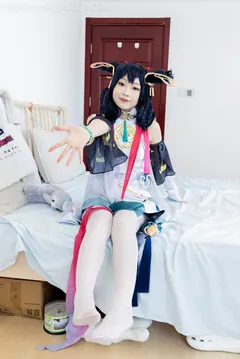 勿恋传媒 NO.2478 嘟嘟-cos服、高跟凉鞋、薄白丝、薄黑丝[183P/1V/5.28GB] - 2