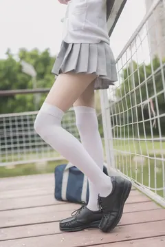 风之领域精品写真@No.190 踏青的白丝美少女 [50P/464MB] - 3