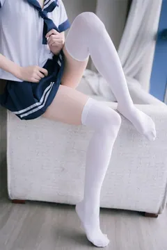 风之领域精品写真@No.197 美眉的白丝蓝裙校服 [41P/282MB] - 3