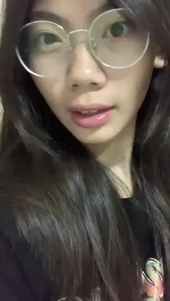 脚模面试脸足同框套路系列-199 银框眼镜女大 [29V/185M] - 1