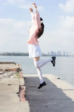 喵写真 VOL.010 湖边白丝罗莉 [66P/494MB] - 2
