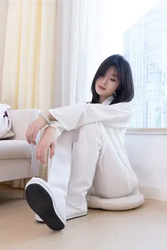 勿恋传媒 NO.2551 青柠-古风长靴、薄肉丝[240P/1V/5.34GB] - 4