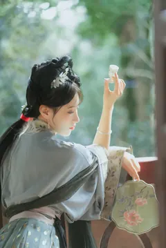 [YITUYU艺图语]2023.02.05 秋日迟 初茶[57+1P/926MB] - 2