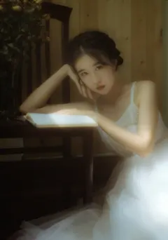 [YITUYU艺图语]2023.02.05 看得见风景的房间 知岫[23+1P/446MB] - 3