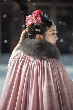[YITUYU艺图语]2023.02.06 雪落下的声音 倒吸一口凉皮[37+1P/393MB] - 1