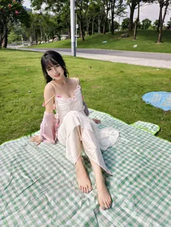 个人约拍 – 004号作品 船袜裸足[330P/87V/3.99GB] - 4