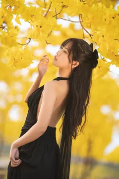 [YITUYU艺图语]2023.02.14 秋有银杏 春有黄风铃 萌芽儿o0[24+1P/342MB] - 1