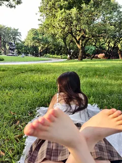 约拍系列 013号作品 半框眼镜高颜值小妹[296P/52V/4.38GB]