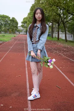 爱月下056期[100P/1V/3.02G] - 2