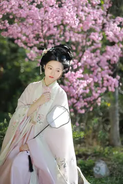 [YITUYU艺图语]2023.02.21 安之若命 YunFleur[32+1P/734MB] - 3