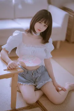 [YITUYU艺图语]2023.02.26 邻家美眉 猪壳是只居[28+1P/137MB] - 2