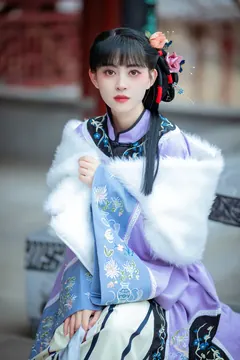 [YITUYU艺图语]2023.03.02 清汉女游园 壹萱-[44+1P/476MB] - 1