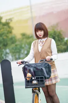 [YITUYU艺图语]2023.03.03 马卡龙骑手 中亦[20+1P/613MB] - 1