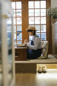 [YITUYU艺图语]2023.03.07 庭留 蓝胖子-[28+1P/222MB] - 3