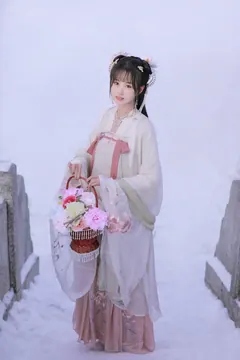 [YITUYU艺图语]2023.03.11 比翼 阿瞳[20+1P/249MB] - 3
