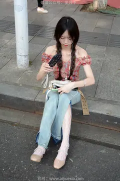 爱月下 113期 [100P/1V/8G]