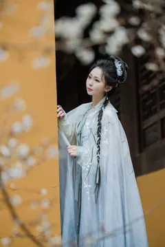 [YITUYU艺图语]2023.03.15 青梅 阡墨红尘[27+1P/580MB] - 2