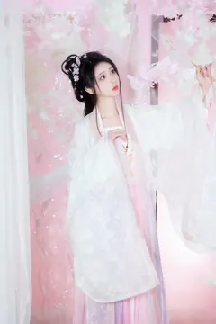 [YITUYU艺图语]2023.03.18 风满楼 绮罗生的小苏苏[24+1P/210MB] - 2