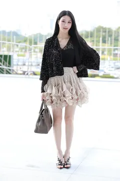 精选街拍作品 NO.6705 美腿网荭小解解夏溪[97P/97MB] - 1