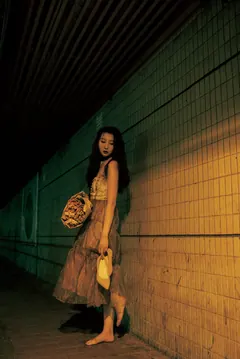 [YITUYU艺图语]2023.03.19 港风复古少女写真 娅子[25+1P/561MB] - 1