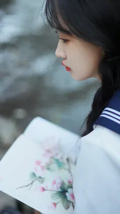 [YITUYU艺图语]2023.03.21 樱花 岁岁草莓冰[26+1P/365MB] - 2
