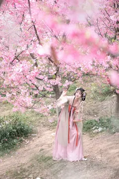 [YITUYU艺图语]2023.03.22 别来春半 晚江亭[31+1P/554MB] - 2