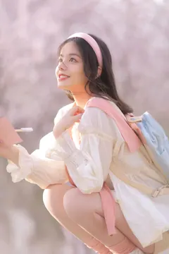 [YITUYU艺图语]2023.03.26 樱花树下 仙女矿泉水[21+1P/104MB] - 2