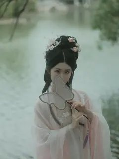 [YITUYU艺图语]2023.04.01 酒歌 桃菲子[23+1P/1.07GB] - 3