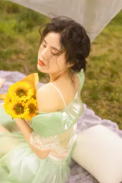 [YITUYU艺图语]2023.04.03 躺进浪漫里 安妮[22+1P/394MB] - 1