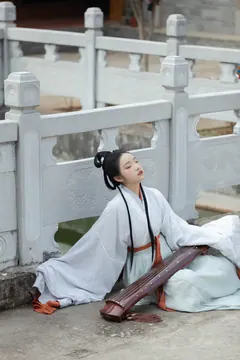[YITUYU艺图语]2023.04.06 琴君可听 姿姿[24+1P/289MB] - 1