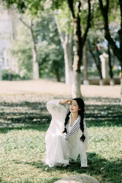 [YITUYU艺图语]2023.04.09 春日公园 黎美汐[20+1P/183MB] - 3