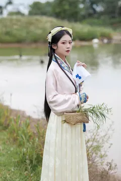 [YITUYU艺图语]2023.04.09 柳 沉诗思[22+1P/225MB] - 2