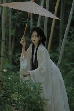 [YITUYU艺图语]2023.04.09 清冷感汉服写真 wenyujia[24+1P/209MB] - 2