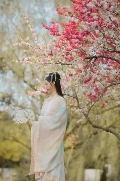 [YITUYU艺图语]2023.04.09 游园惊梦 琦琦[44+1P/804MB] - 3