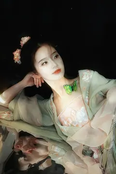 [YITUYU艺图语]2023.04.12 蝴蝶仙 鹿半仙儿_[21+1P/78MB] - 1