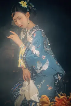 [YITUYU艺图语]2023.04.12 笼中雀 微渺miroky_ [22+1P/501MB] - 4