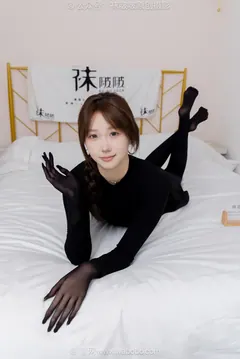 [BoBoSocks袜啵啵]NO.668 香菜-平底鞋、厚黑丝五指袜、黑丝手套[179P/1V/6.83GB] - 1