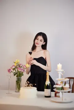 [YITUYU艺图语]2023.04.13 生日快乐 小多多要爆富 [28+1P/469MB] - 4