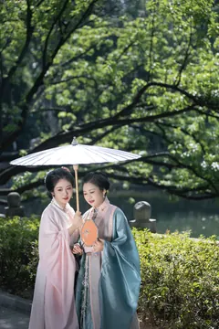 [YITUYU艺图语]2023.04.18 墨萱图 沉诗思 [32+1P/356MB] - 4