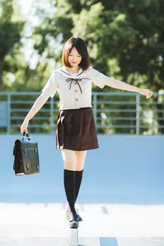 [YITUYU艺图语]2023.04.18 拍不完的夏天 四月青夏 [48+1P/218MB] - 2