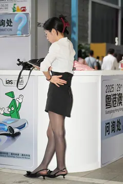 精选街拍作品 NO.6843 知性黑丝轻熟[102P/165MB] - 4